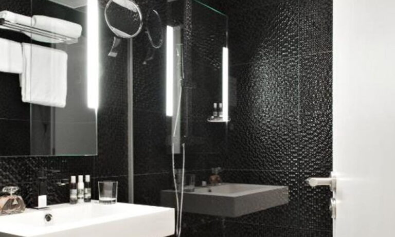 Salle de bain chambre Deluxe - Hôtel Rohan